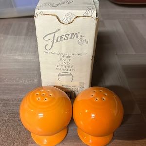 Fiesta, salt and pepper shakers orange